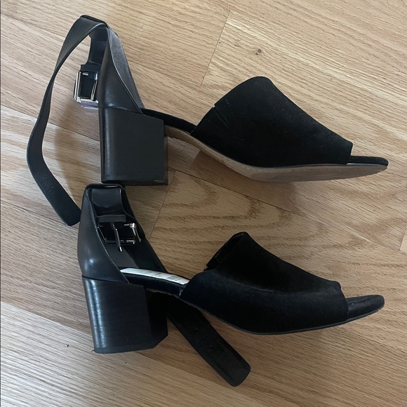 Marc Fisher Black Suede Mules size 7.5 - Picture 3 of 7